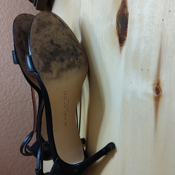 Halston Heritage Evie heels - Picture 3 of 6